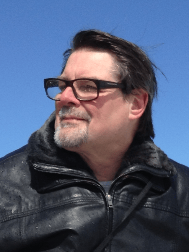 Ted Masith TEP #44 — Ted Nasmith – Luke Shelton PhD